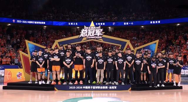 老鹰4年长约签下次轮秀，他确实是拿到了自己想要的合同？